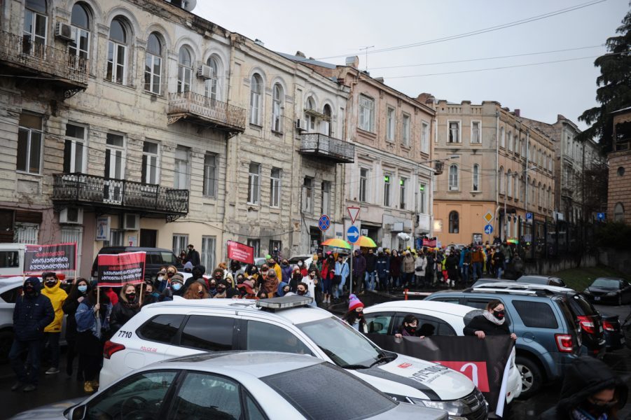 აქცია მარში მშობელი სექსუალური განათლება