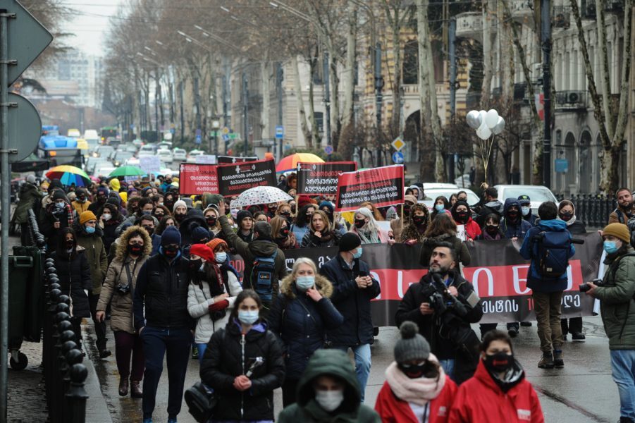 აქცია მარში მშობელი სექსუალური განათლება
