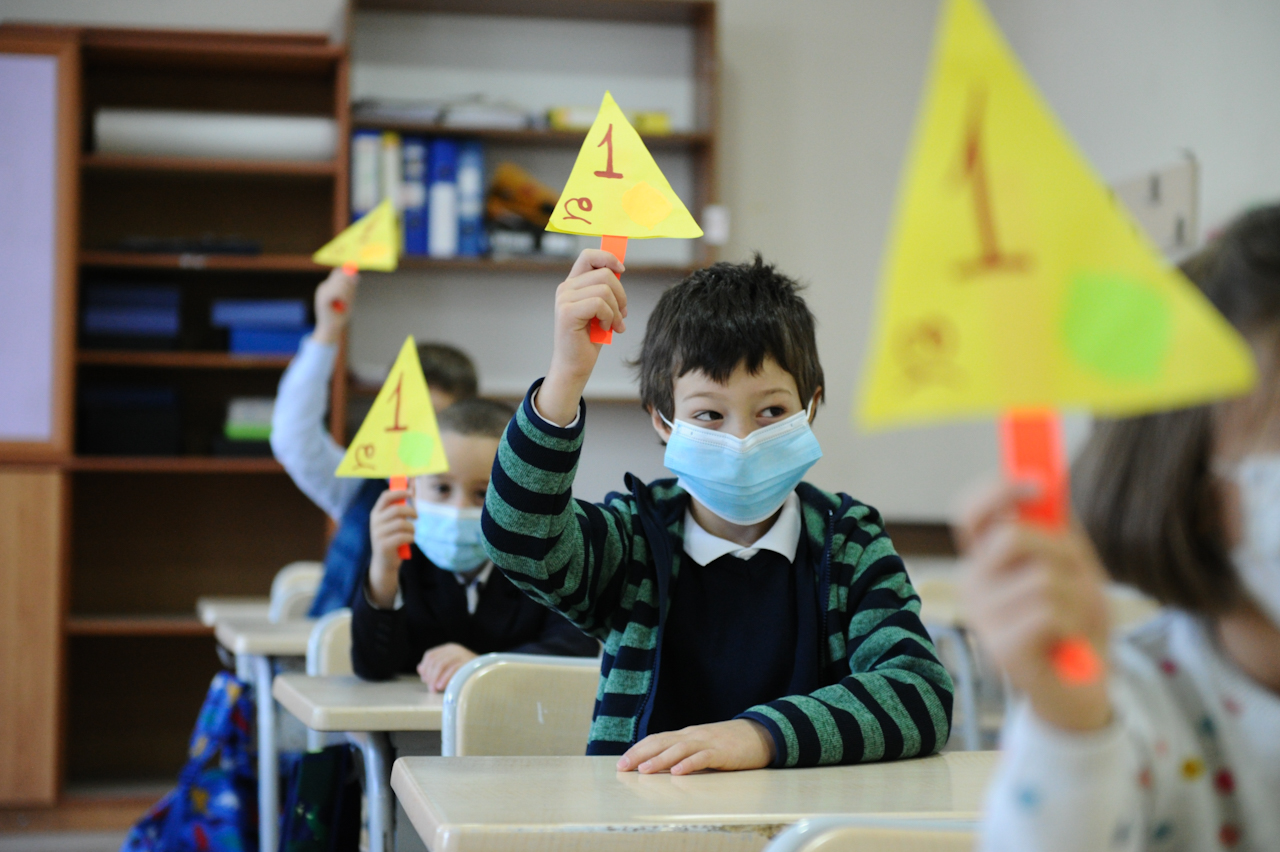 სკოლა განათლება სწავლა ახალი თაობა