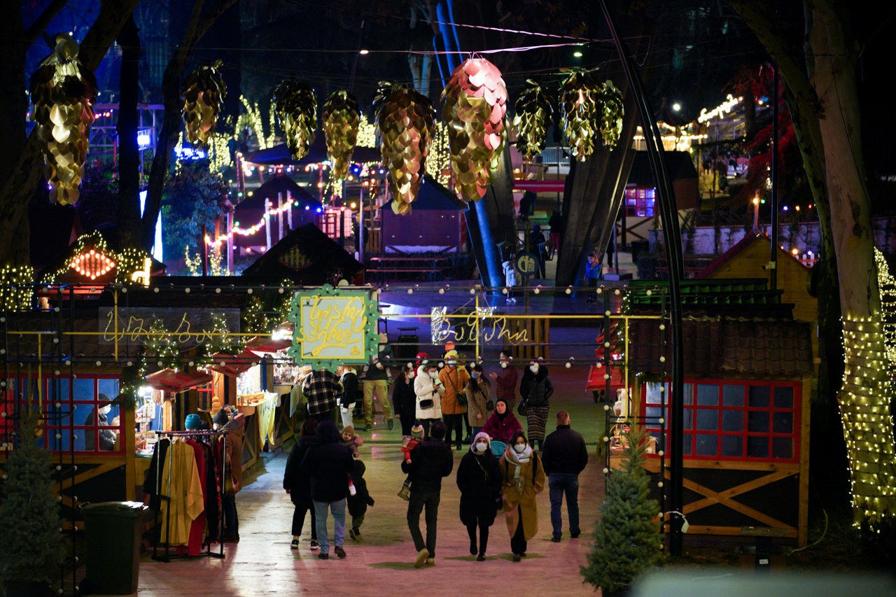 ბაზრობა შობა საშობაო ბაზრობა ახალი წელი 2022