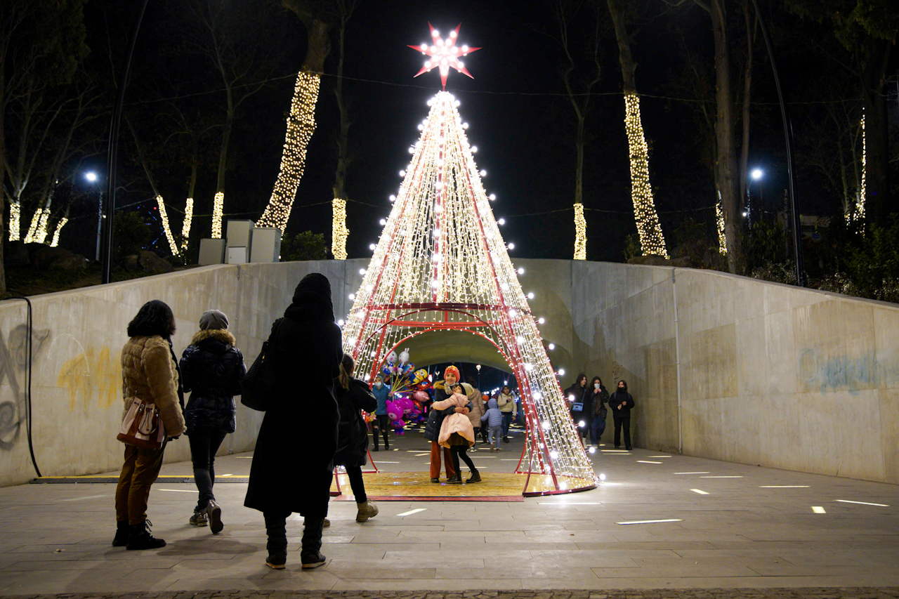 ბაზრობა შობა საშობაო ბაზრობა ახალი წელი 2022